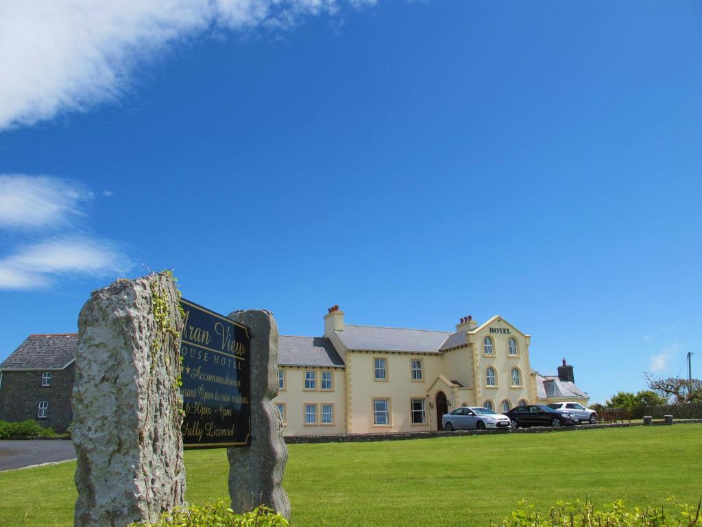 Aran View Country House And Lodge Doolin Exterior foto